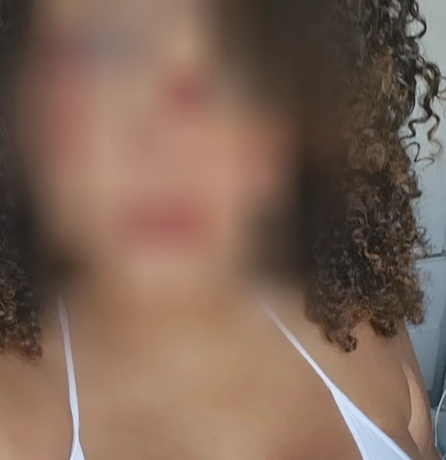 Dilara, 33