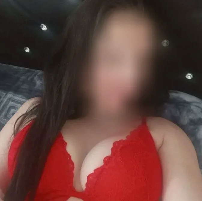 Josephine, 35