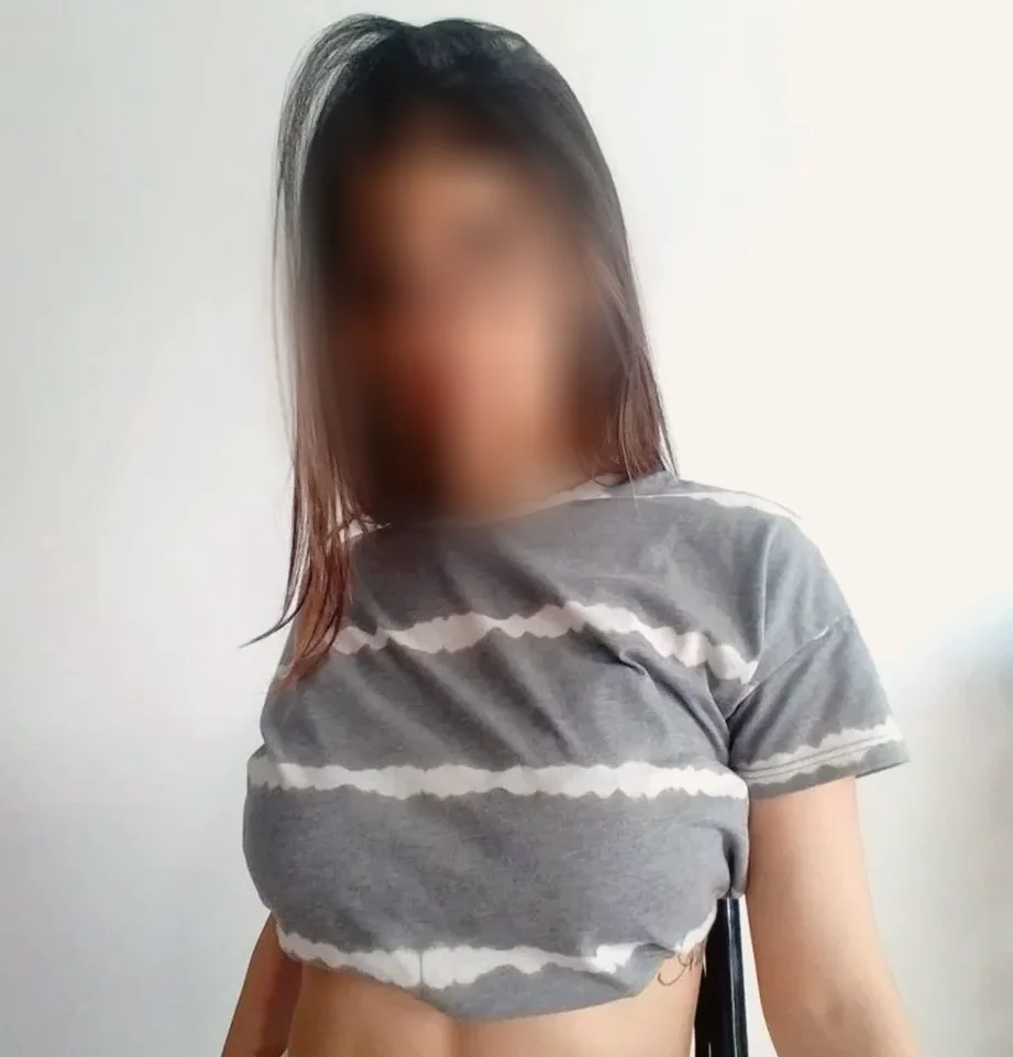 Lea, 23