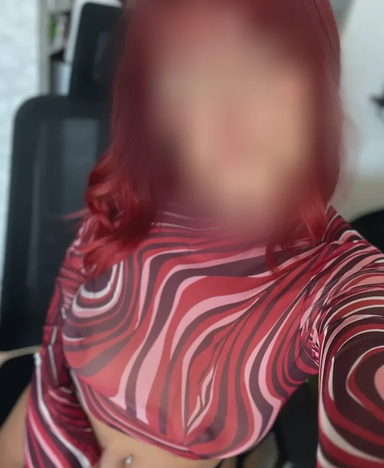 Linda, 26