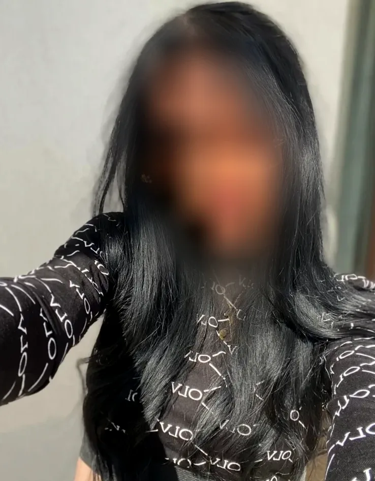 Luisa, 20