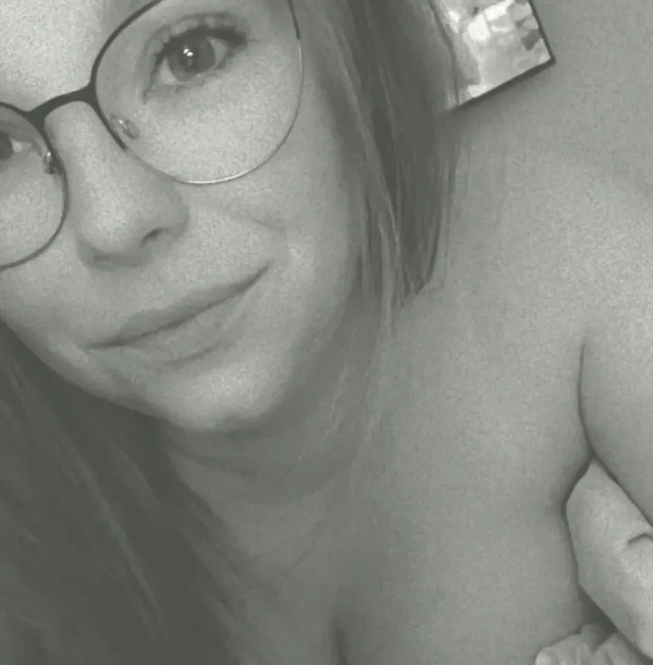 Sophie, 29